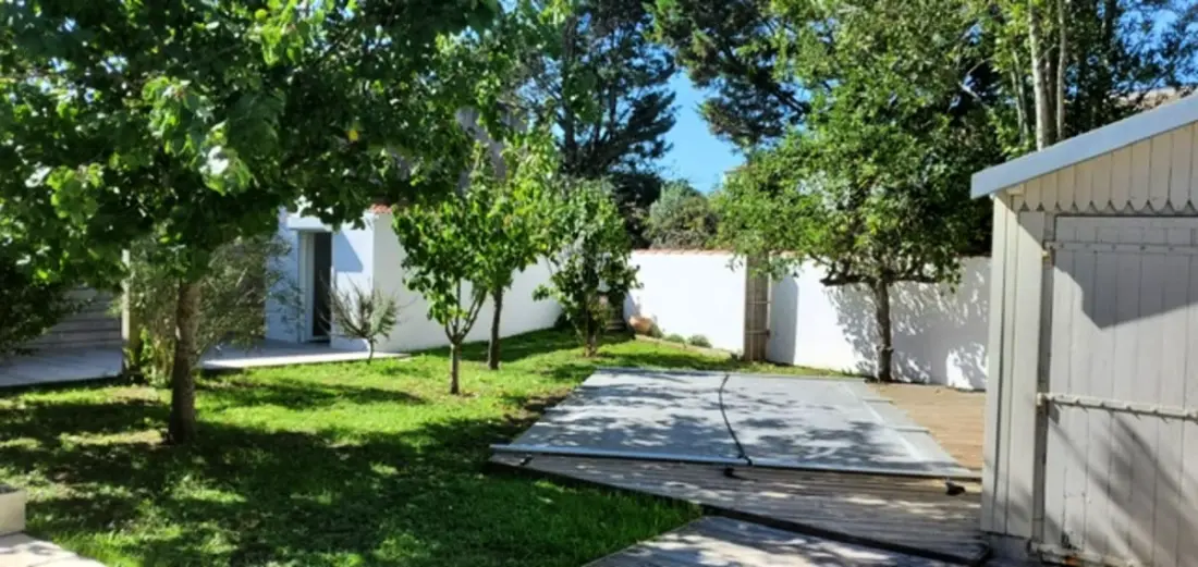 Maison Lumineuse Avec Piscine Privée à La Rochelle