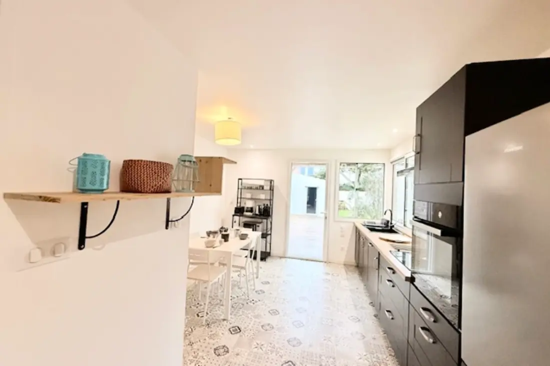 Maison Lumineuse Avec Piscine Privée à La Rochelle