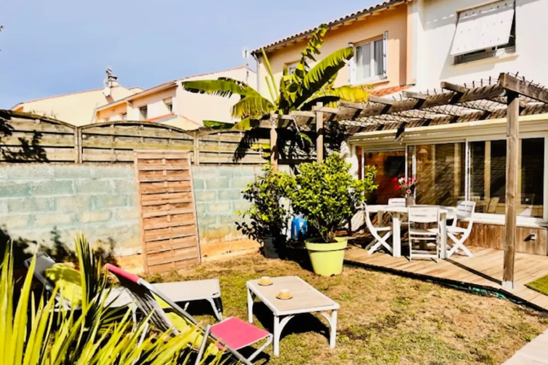 Maison Spacieuse à La Rochelle, Proche Des Plages