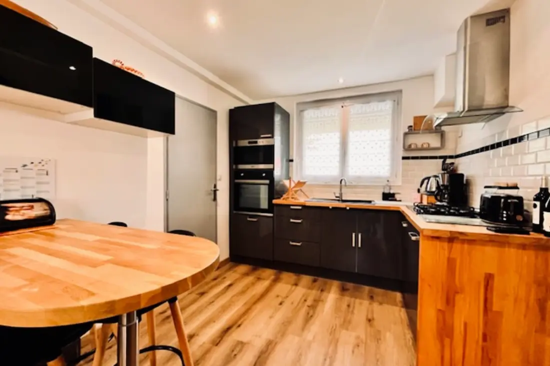 Maison Spacieuse à La Rochelle, Proche Des Plages