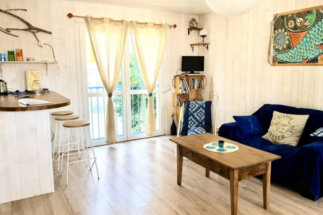 Appartement Plein De Charme à La Rochelle