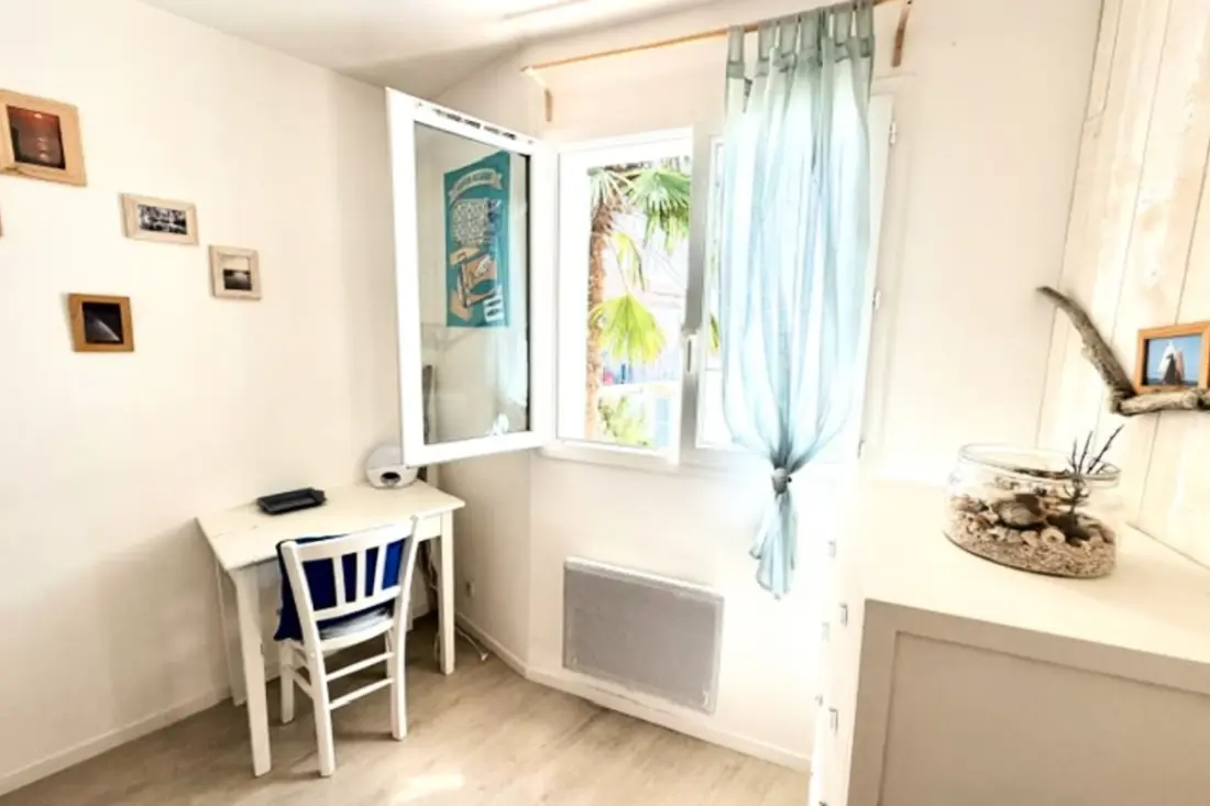 Appartement Plein De Charme à La Rochelle