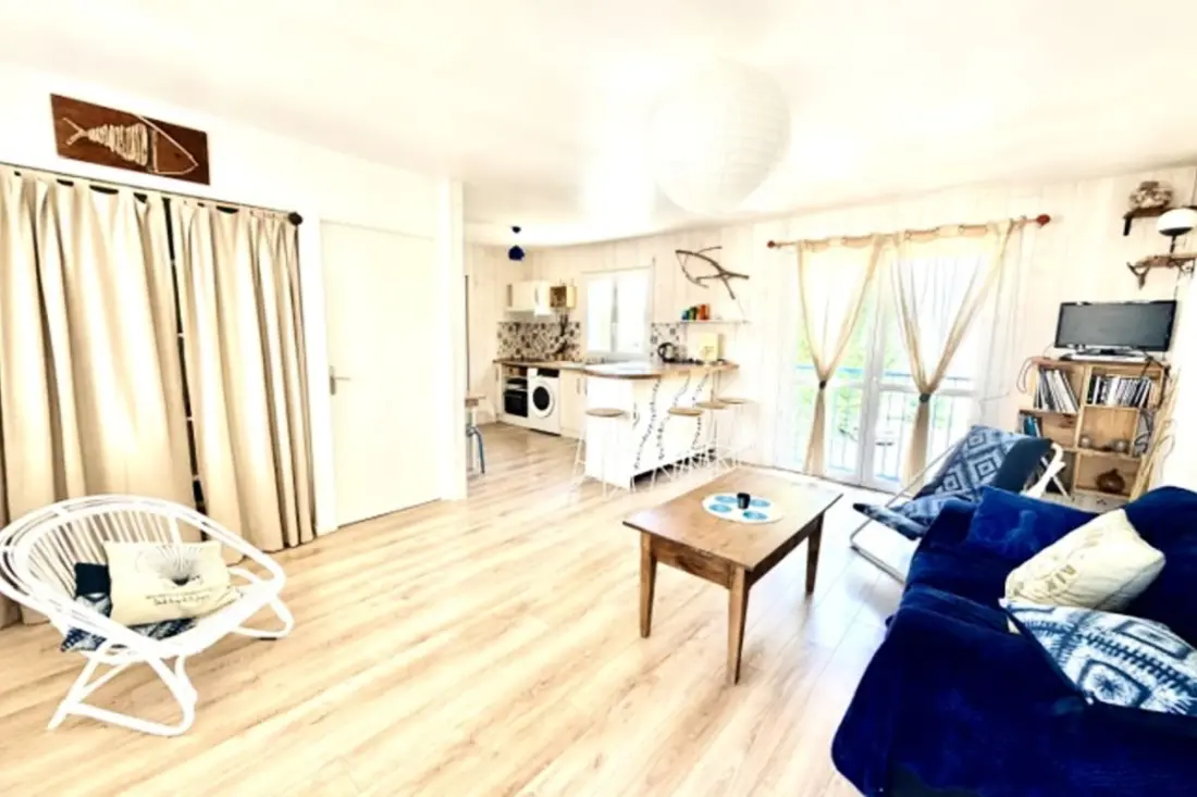 Appartement Plein De Charme à La Rochelle