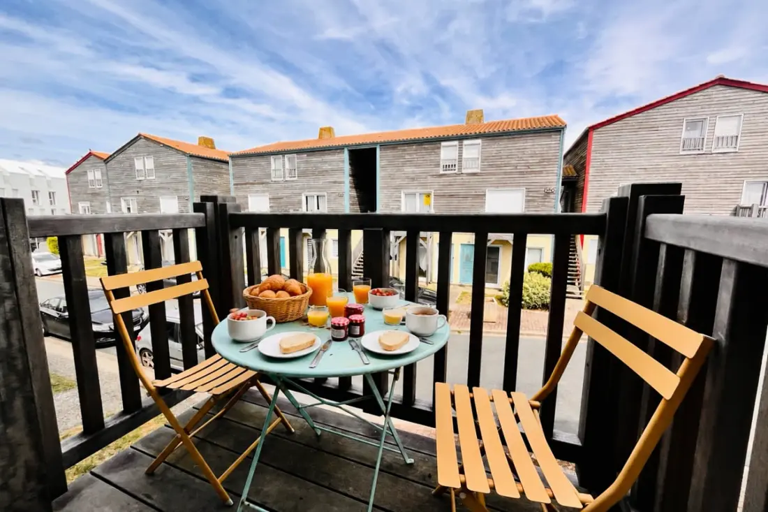 Charmant Appartement Avec Balcon Proche Plage