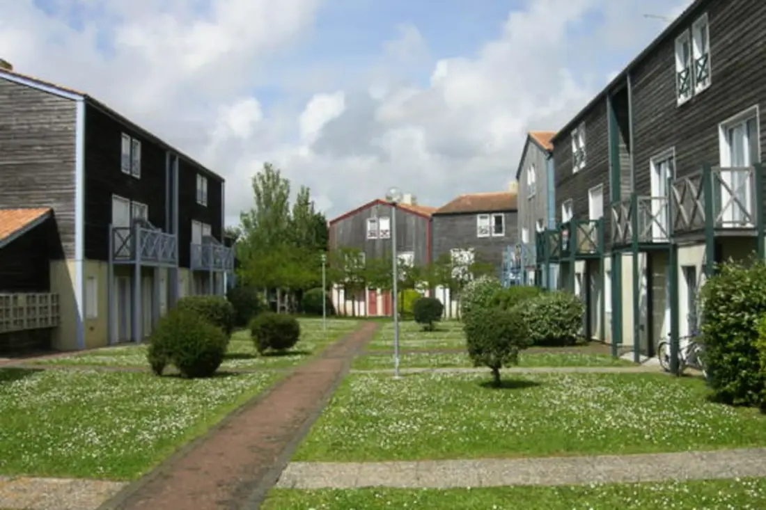 Charmant Appartement Avec Balcon Proche Plage