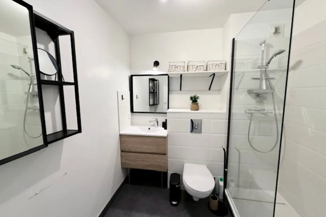 Studio De 34 M² Avec Parking Privé à La Rochelle