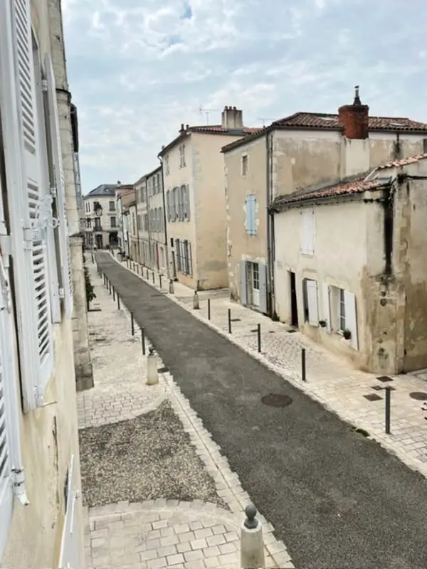 Studio Lumineux Au Cœur Du Vieux Marché