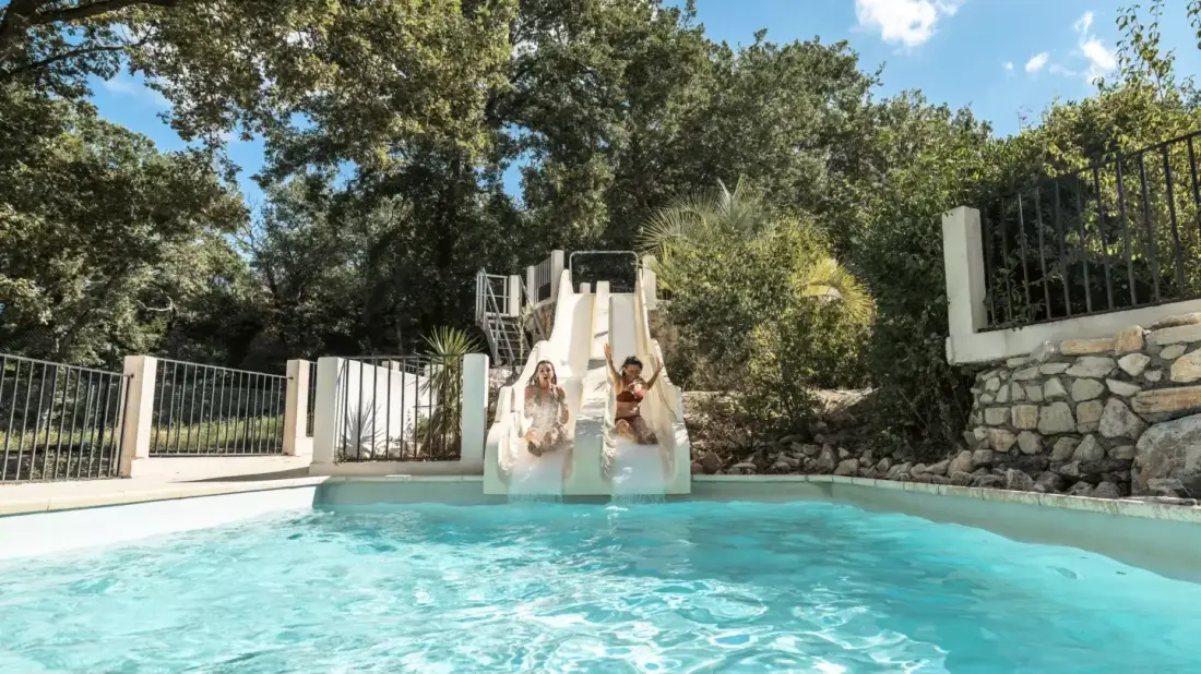 Camping  Slow Village La Roque-sur-Cèze5 étoiles★★★★★