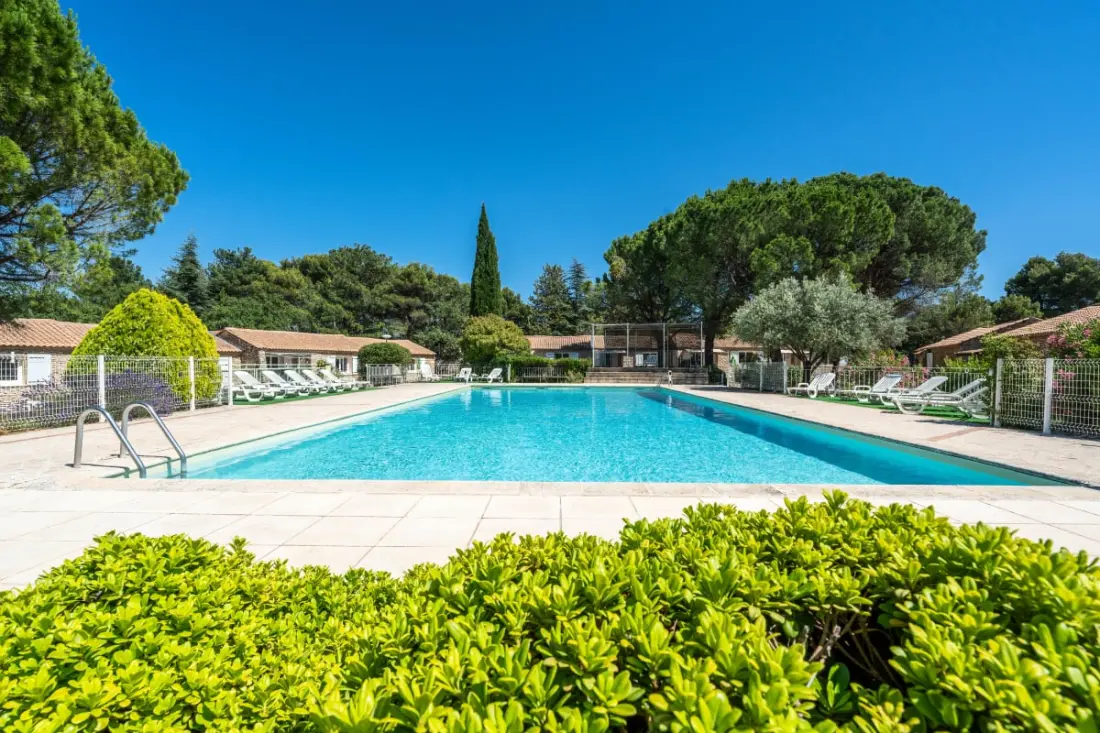 Rental Near Ventoux With Pool