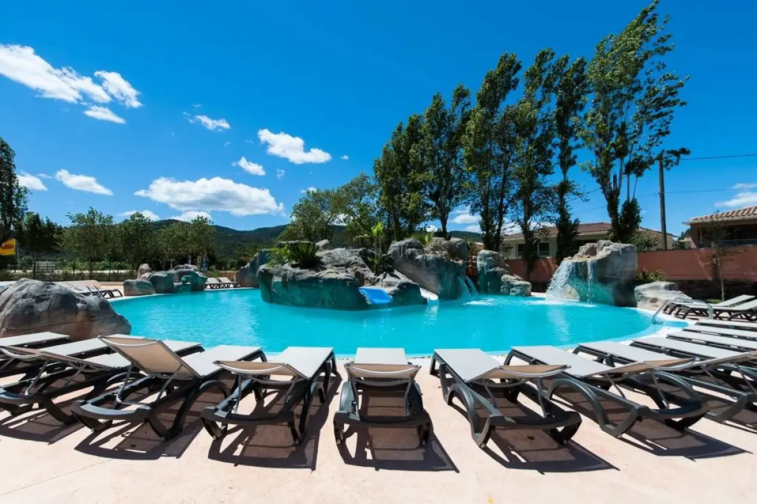 Camping Village Saint Louis 4 étoiles★★★★ - Maeva Camping