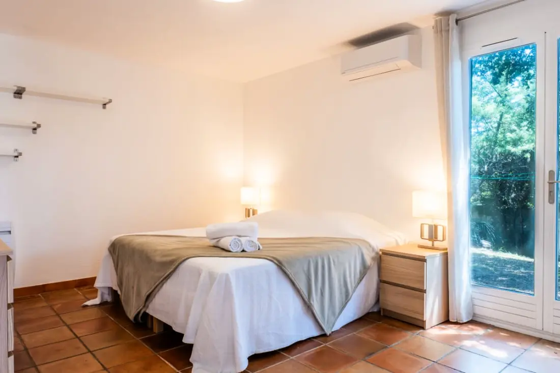 Résidence Villa 5 Chambres, Sauna, Piscine Et Vue Mer.