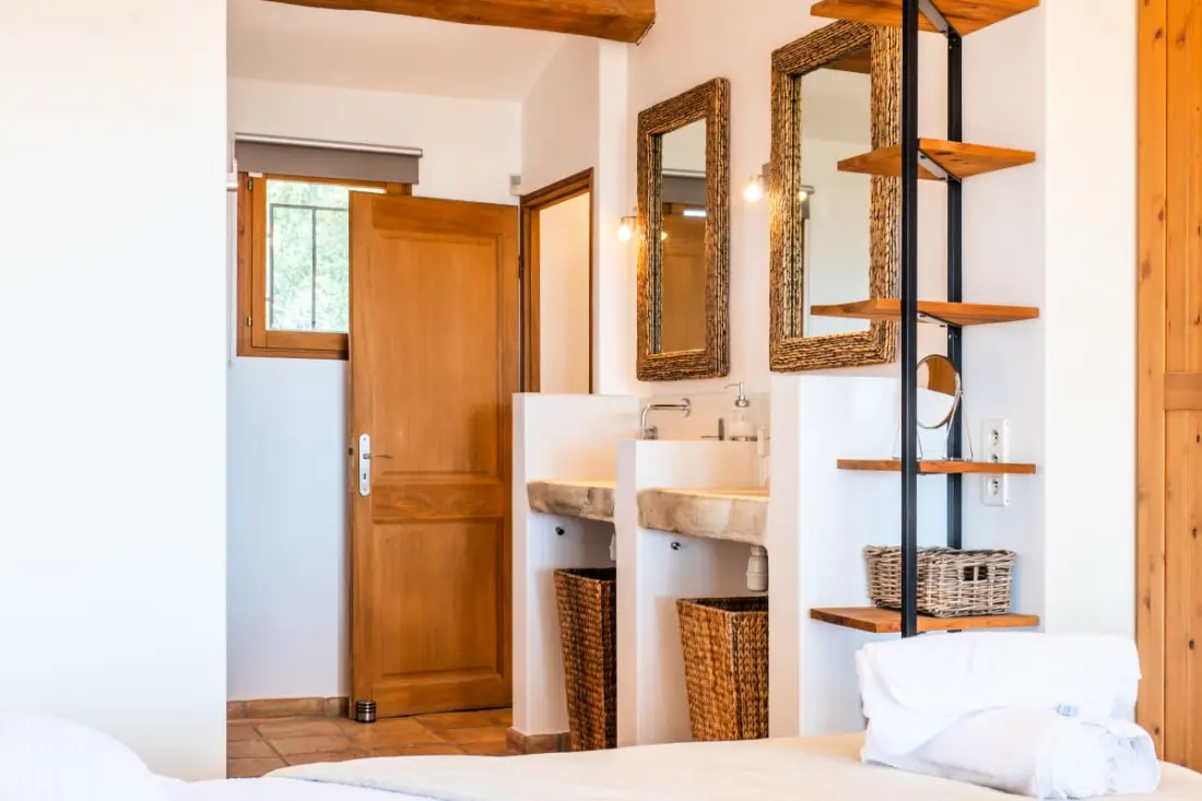 Résidence Villa 5 Chambres, Sauna, Piscine Et Vue Mer.