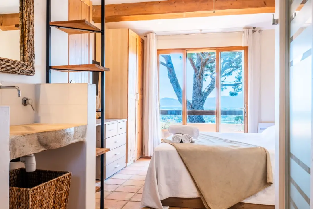 Résidence Villa 5 Chambres, Sauna, Piscine Et Vue Mer.