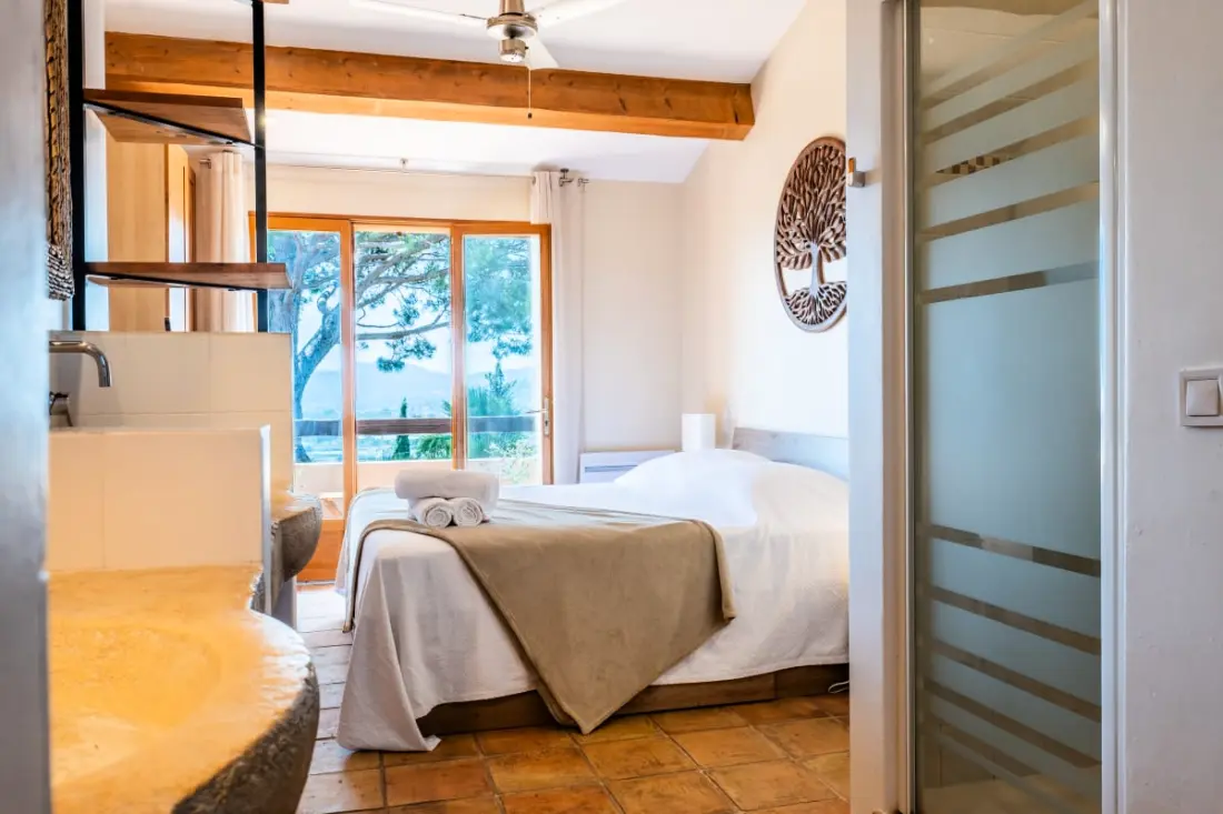 Résidence Villa 5 Chambres, Sauna, Piscine Et Vue Mer.