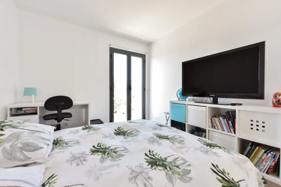 Résidence Villa Contemporaine, Piscine, Jacuzzi !