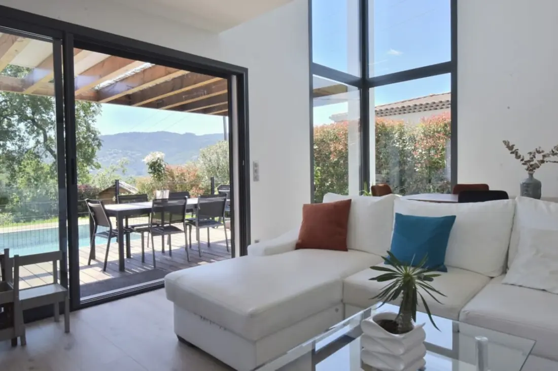 Résidence Villa Contemporaine, Piscine, Jacuzzi !