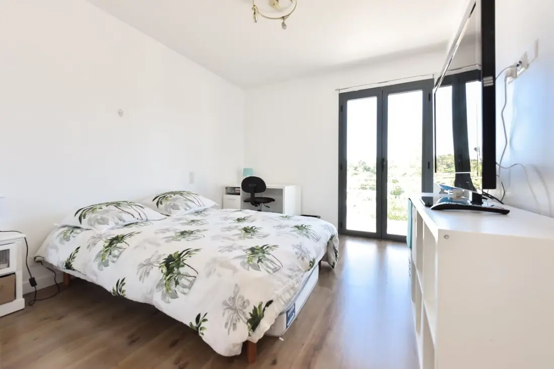 Résidence Villa Contemporaine, Piscine, Jacuzzi !