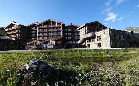 Hotel Les Balcons Alparena & Spa ****