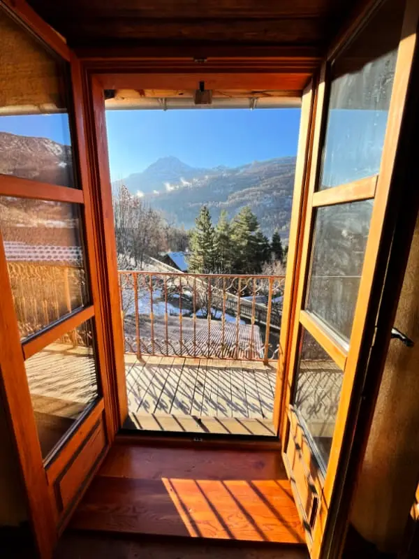Appartement De 130m2 Dans Maison De Village