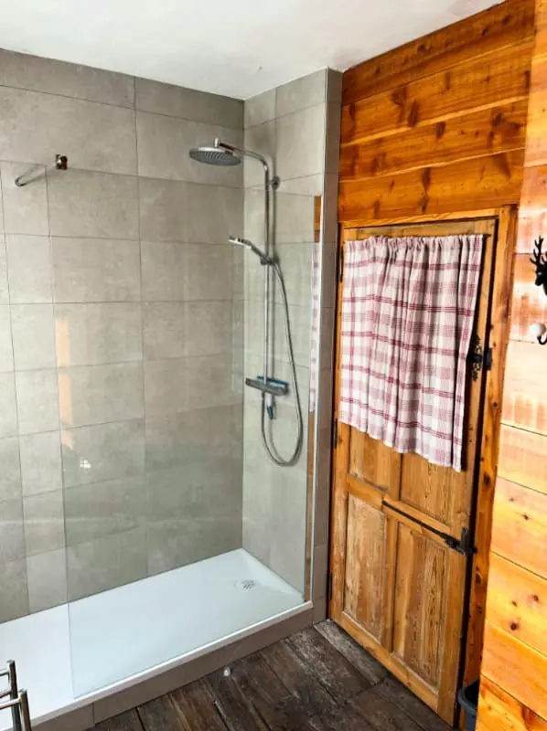 Appartement De 130m2 Dans Maison De Village
