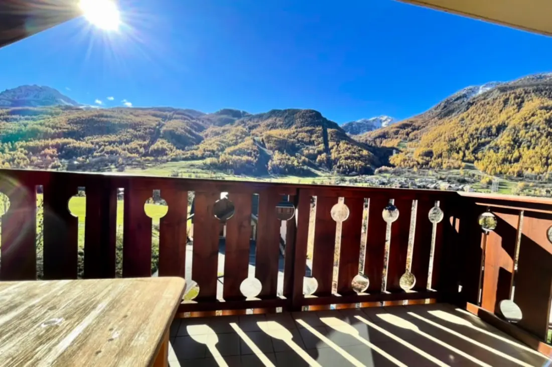 Bel Appt Avec 2 Balcons Et Vue