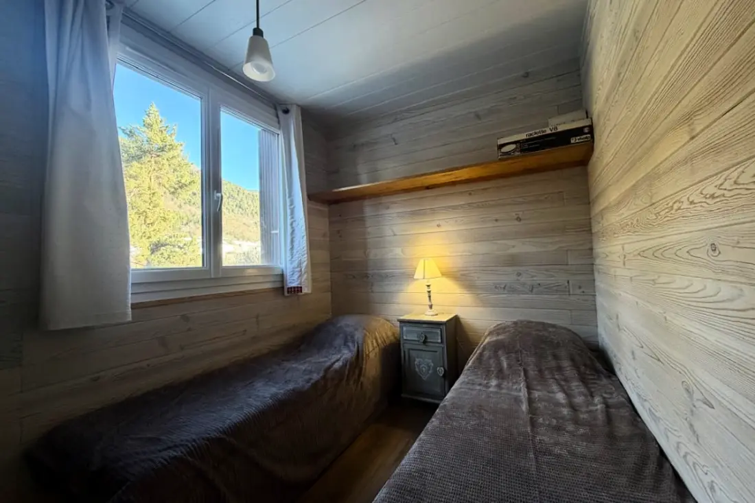 Charmant Appartement Pour 4 à La Salle-les-alpes