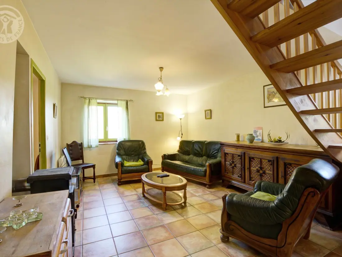 Maison de Vacances LA TERRASSE-SUR-DORLAY