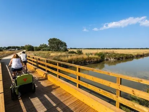 Camping Le Grand Pré 2 étoiles★★