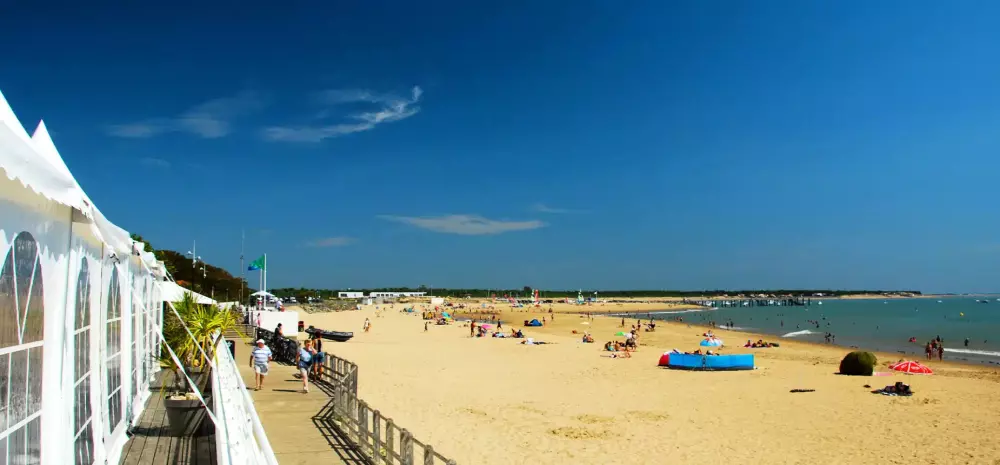 Camping Romanée La Belle Henriette4 étoiles★★★★