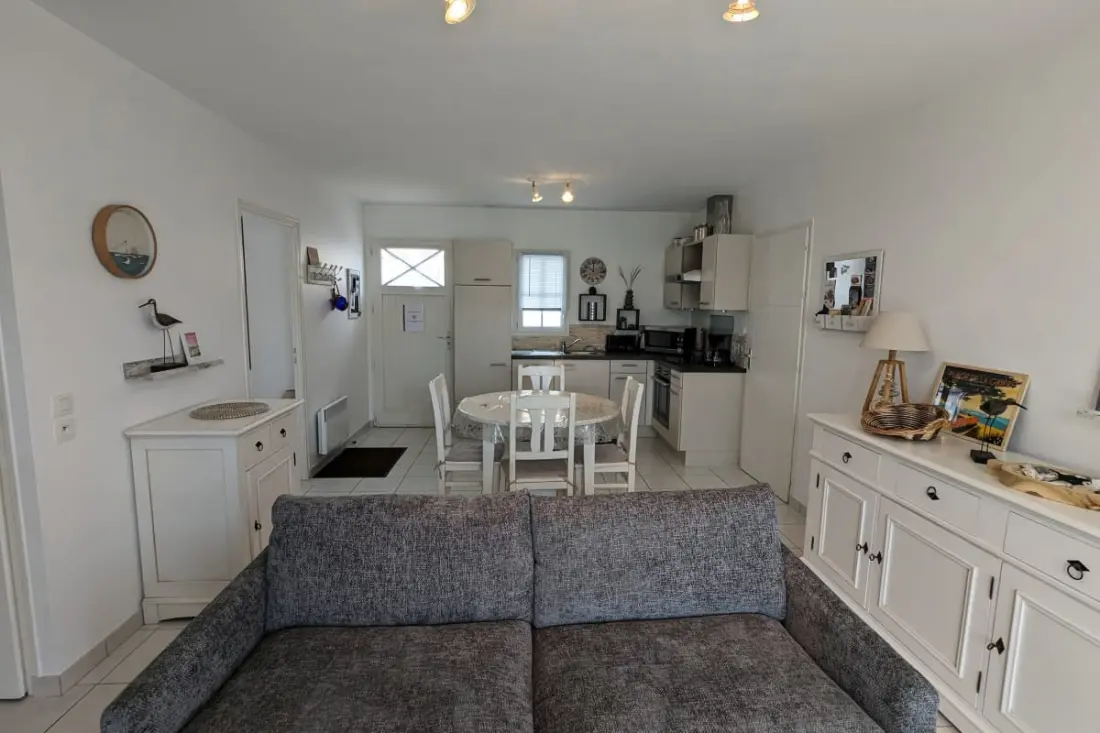 Maison Paisible à 5min à Pied De La Plage