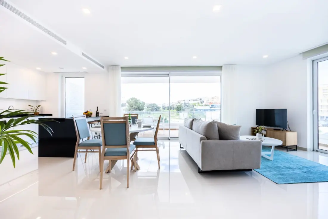 Adega Marina Apartments - Urban View