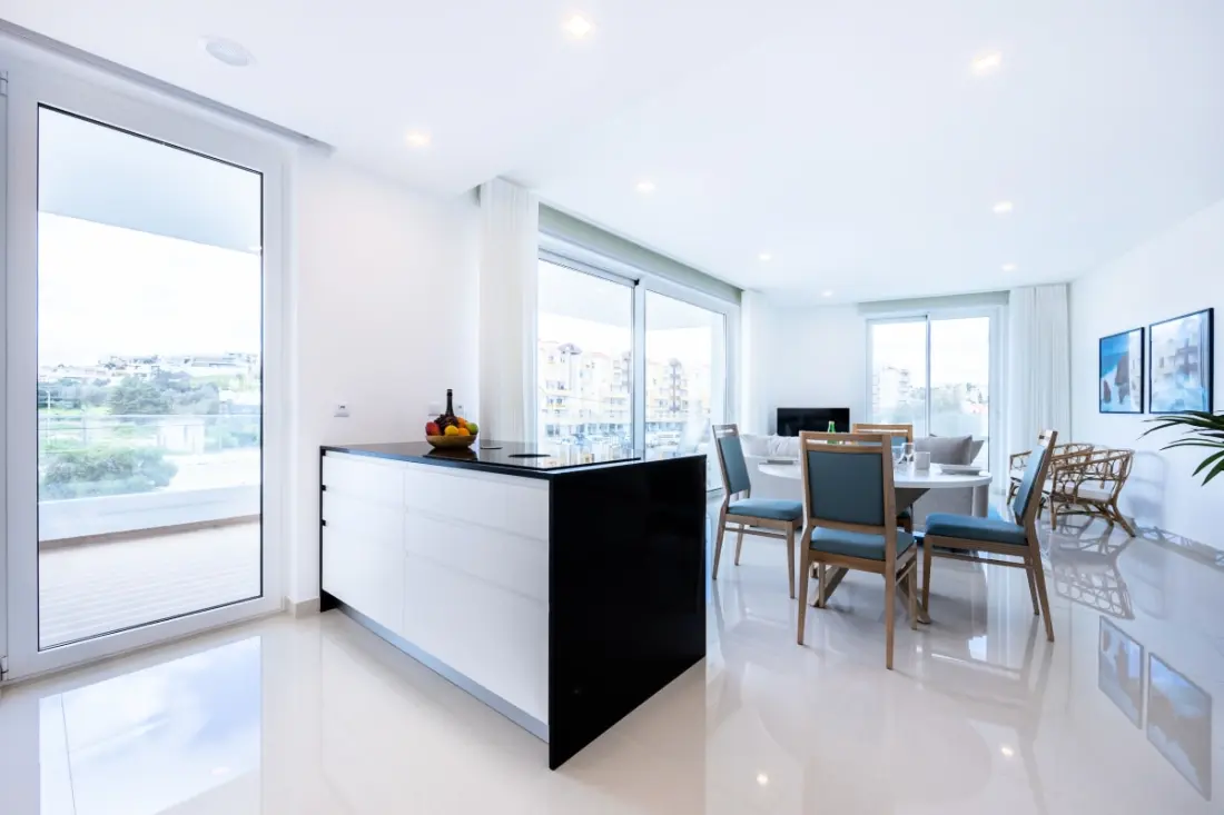 Adega Marina Apartments - Urban View