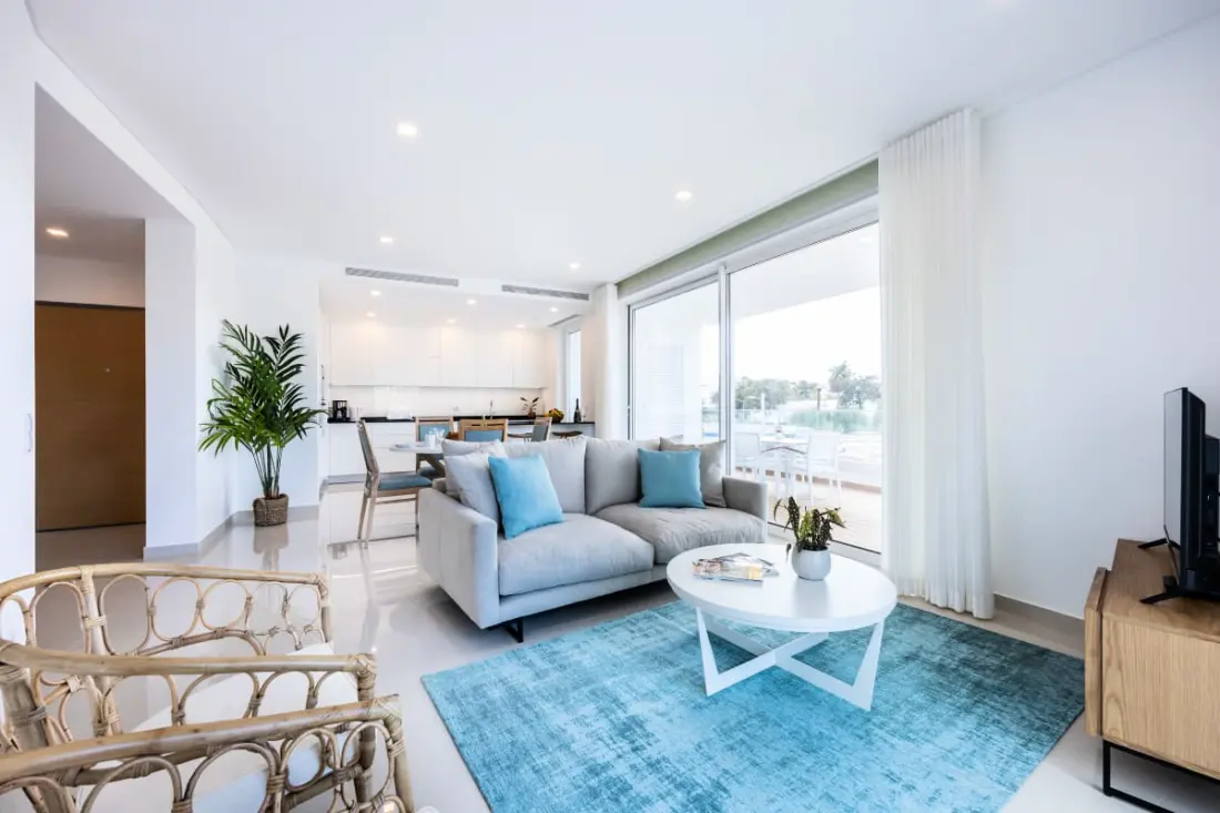 Adega Marina Apartments - Urban View