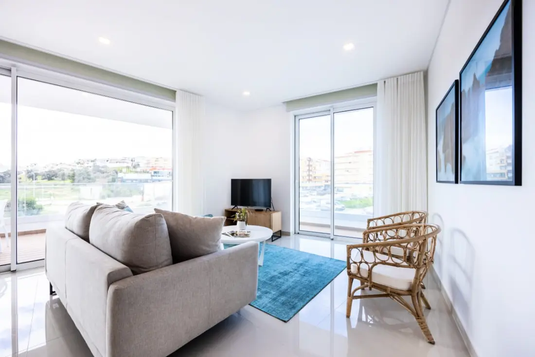 Adega Marina Apartments - Urban View