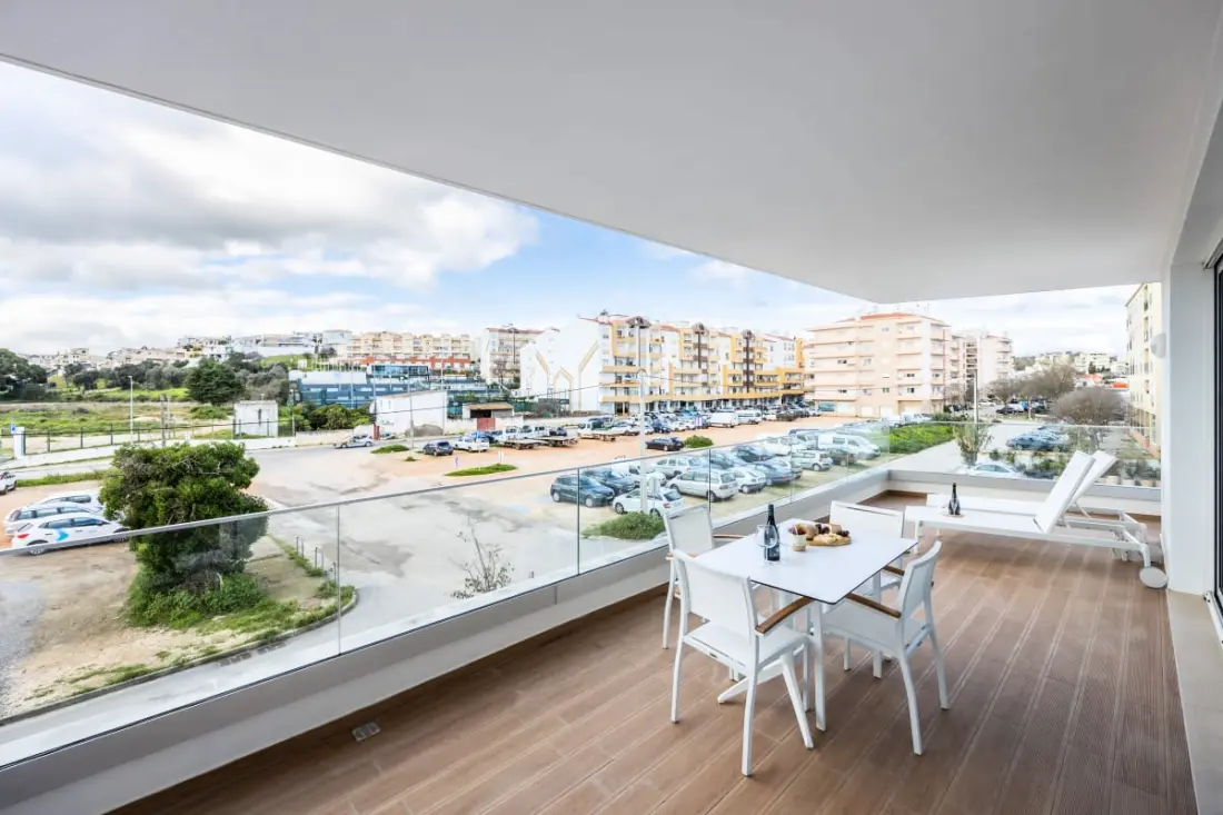 Adega Marina Apartments - Urban View