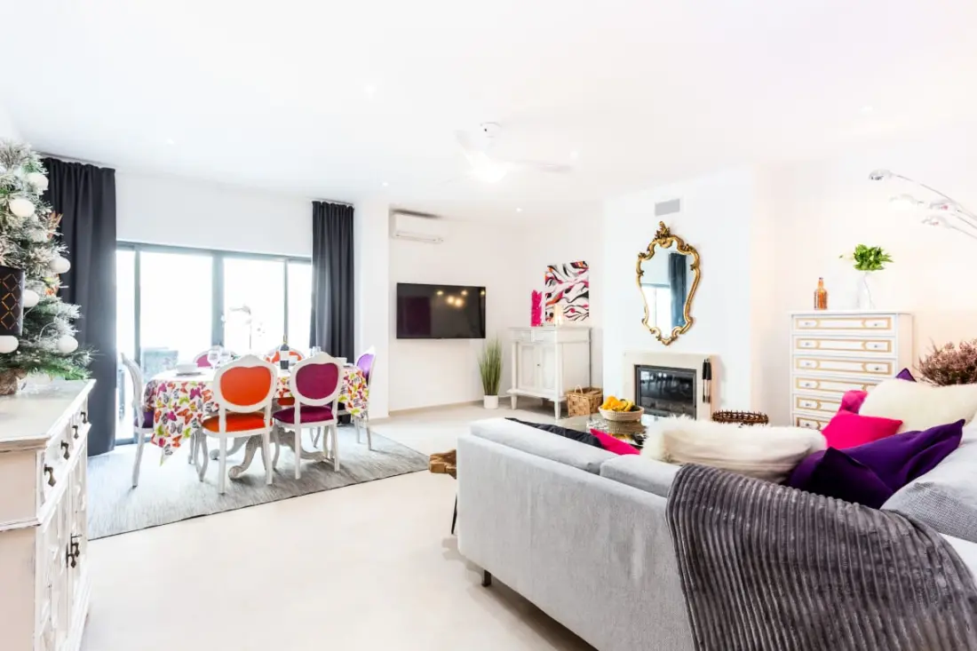 Art-inspired Modern Apartment T3