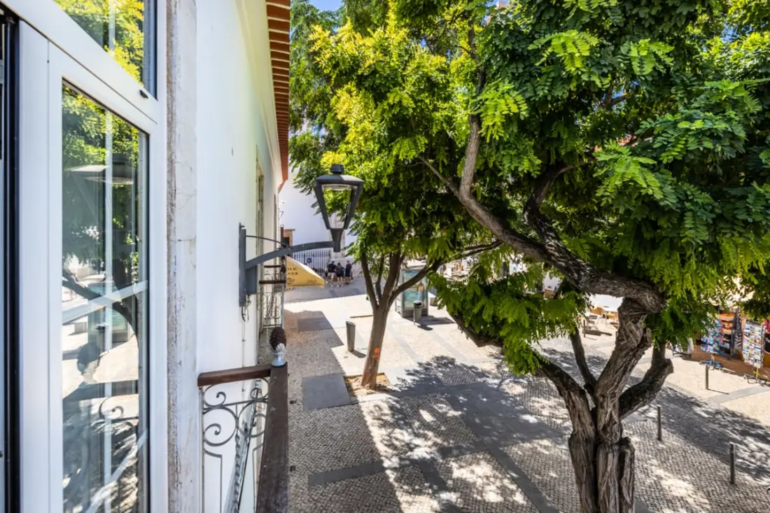 Casa Matias - Stylish 4br Apartment • Lagos Old Town