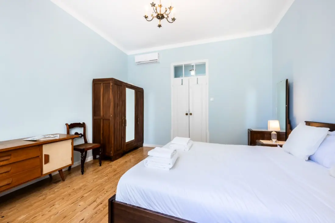 Casa Matias - Stylish 4br Apartment • Lagos Old Town
