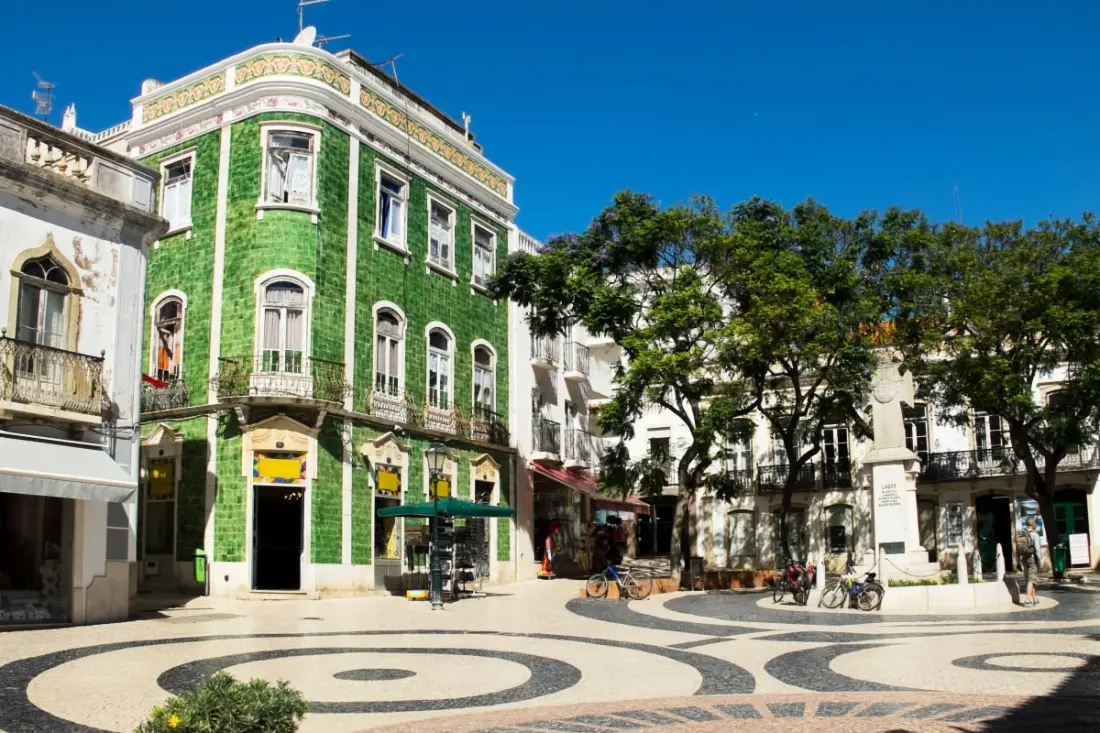Casa Mona
