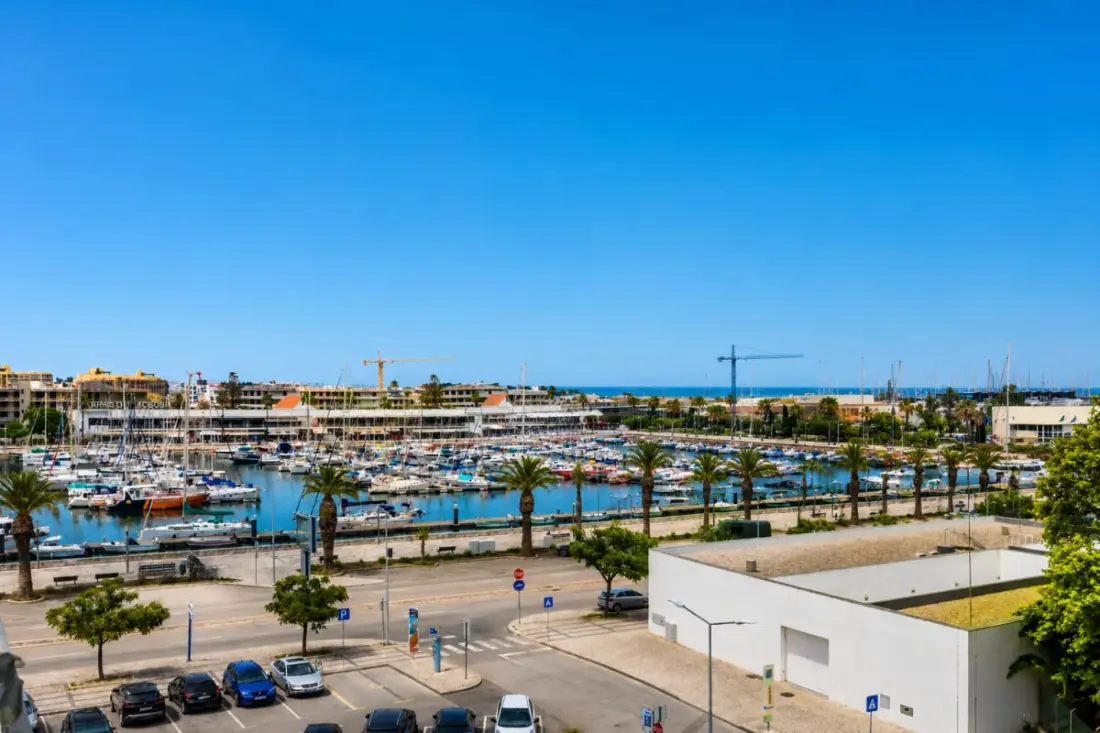 Marina Outlook - Vue Sur La Marina Au Coeur De Lagos