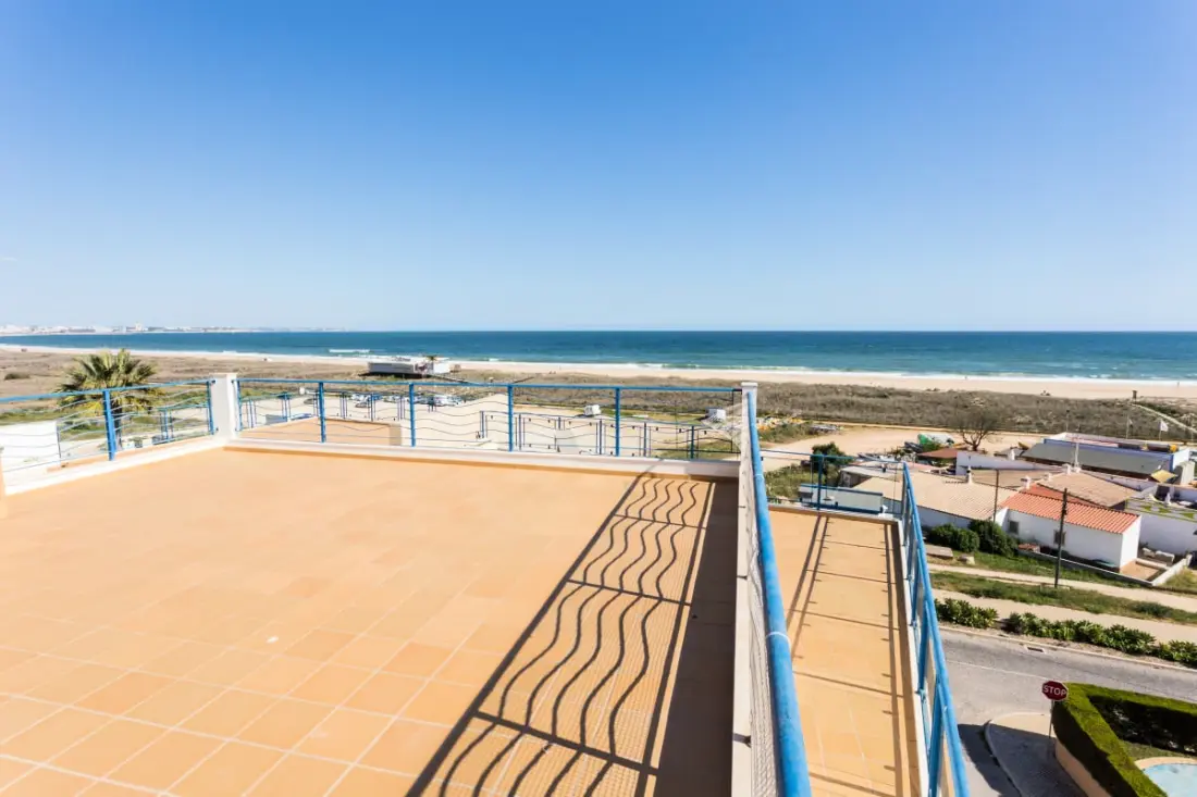 Meia Praia View Apartment