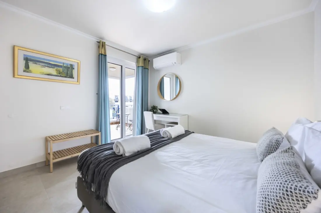 Mira Baia - Meia Praia Family Apartment