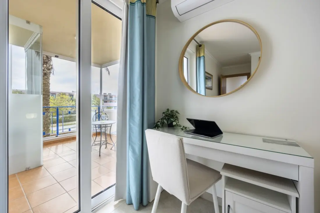 Mira Baia - Meia Praia Family Apartment