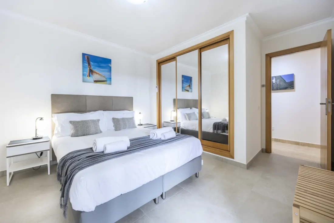 Mira Baia - Meia Praia Family Apartment