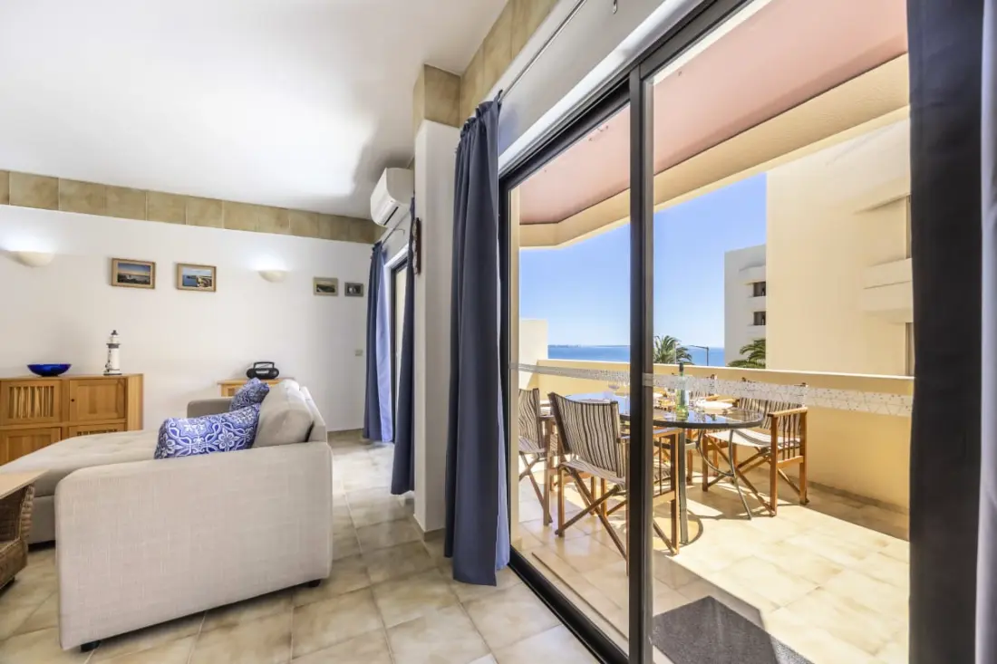 Ross Ross Apartment | Balcon Vue Mer | Lagos
