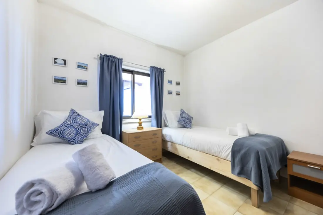 Ross Ross Apartment | Balcon Vue Mer | Lagos