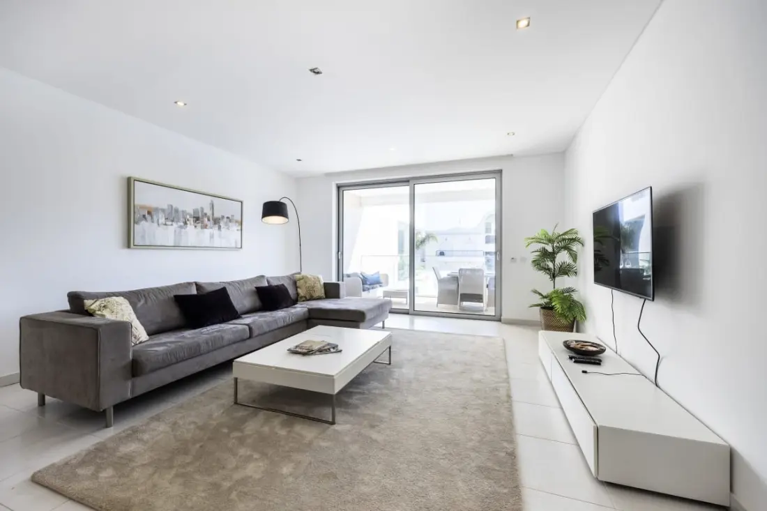 Zentuni Ocean Front