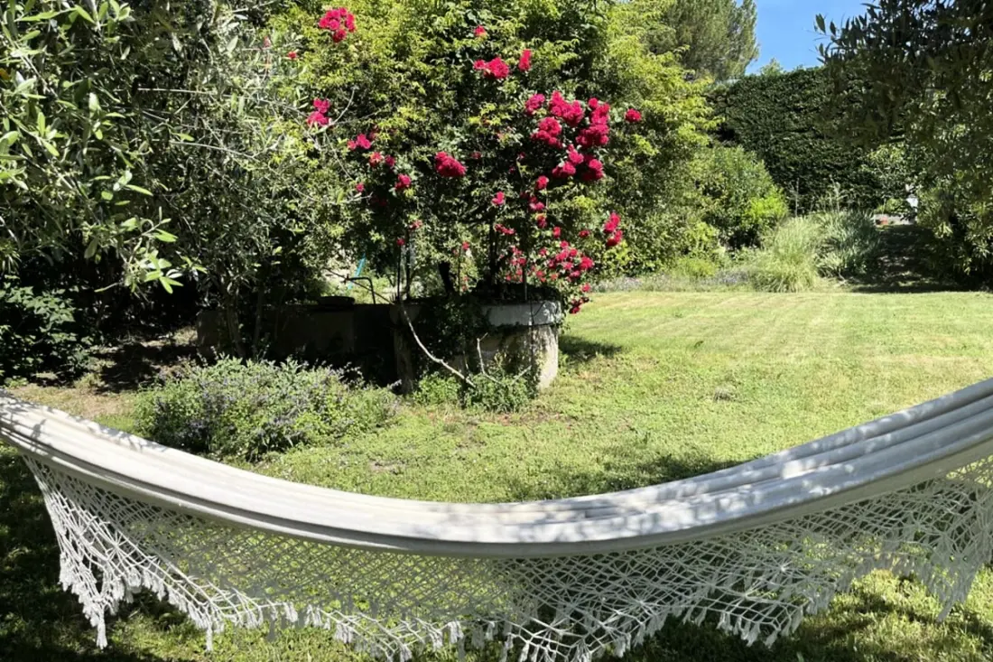 Charmant Mas En Campagne, Proche Village De Lambesc, Grand Jardin, Piscine.