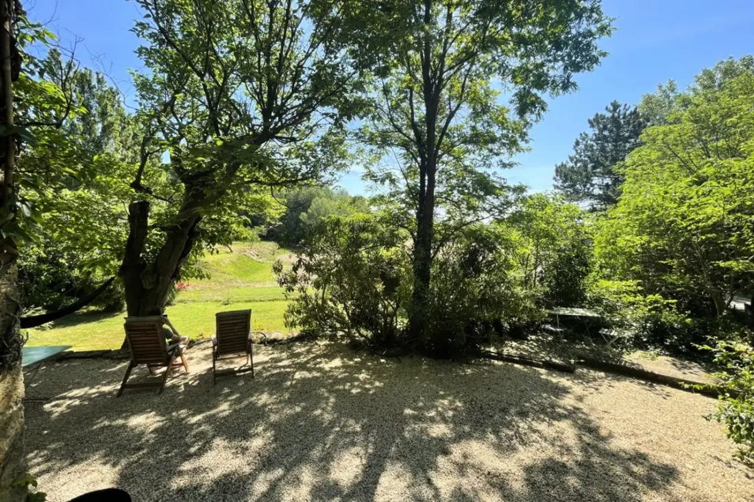 Charmant Mas En Campagne, Proche Village De Lambesc, Grand Jardin, Piscine.