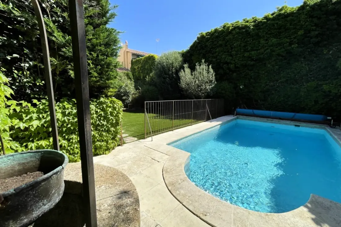 Charmante Maison De Village Avec Piscine Et Terrasse Ombragée